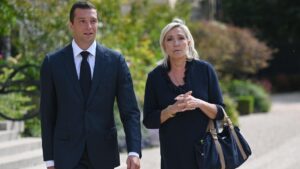 Le Pen: ‘Contro di me una bomba nucleare’. Bardella in testa nei sondaggi