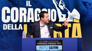 Salvini apre il congresso della Lega: “Sui dazi trattiamo con gli amici americani”