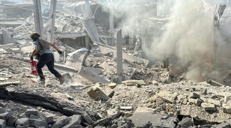 Guerra Ucraina – Russia, le notizie di oggi. Trump: “Mosca bombarda come pazzi, non va bene”. Zelensky: “Nostro esercito in regione Belgorod”