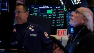 Trump ha finalmente sbattuto le palpebre, ma non sono i mercati azionari ad averlo costretto ad agire