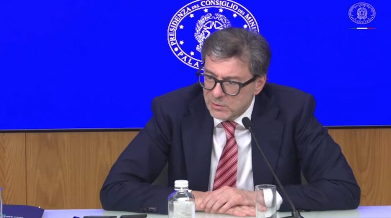 Giorgetti ammette: “Previsione di crescita dell’Italia? Se azzeccassi quella di quest’anno sarei un mago”