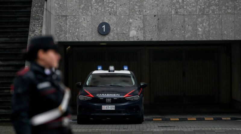 Nasconde il cadavere della madre nel freezer per due anni: “La sua pensione unica fonte di reddito”