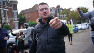 Tommy Robinson contesta la condanna al carcere