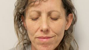 In carcere la madre che ha ucciso i due figli piccoli nella vasca da bagno