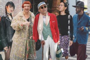 Sconfiggete le tariffe indossando nuovamente i vostri abiti preferiti, come fanno questi street styler