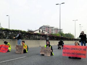 Bloccare una strada per l’ambiente? Si può fare: “Il fatto non sussiste”