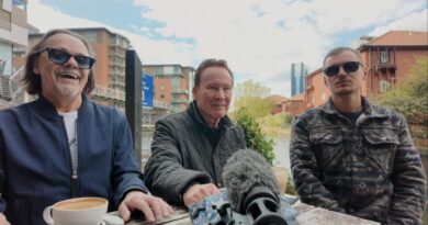 ‘Continuate così ragazzi’: Gli UB40 di Birmingham dicono che i lavoratori dei cassonetti in sciopero “non devono arrendersi”