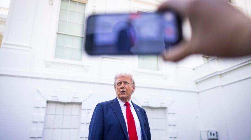 Borse e dazi, le news di oggi. Trump: “Oggi c’è stato incontro con la Cina”. 12 Stati Usa fanno causa