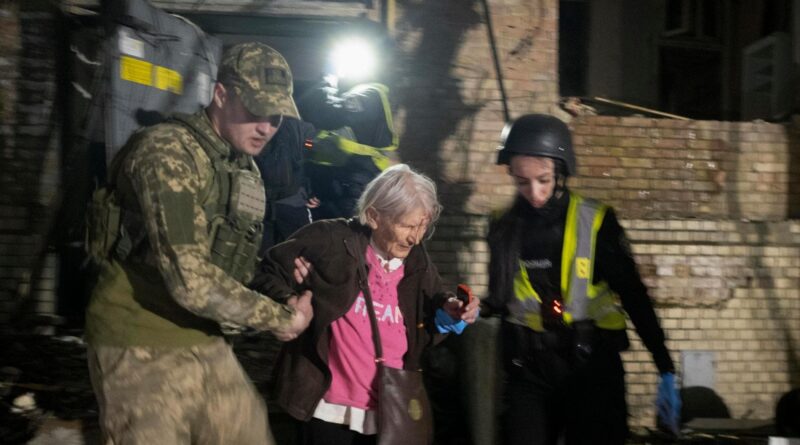 Guerra Ucraina-Russia, le news. Media: Gb verso la rinuncia all’invio di peacekeeper in Ucraina. Trump: Putin si è offerto di fermare la guerra