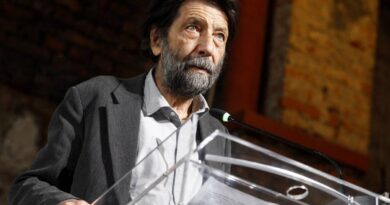“La sinistra non c’entra niente con il 25 aprile”. Cacciari asfalta i dem