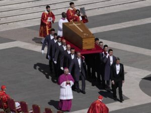 Tra Est e Ovest, sulle orme di Papa Giovanni XXIII