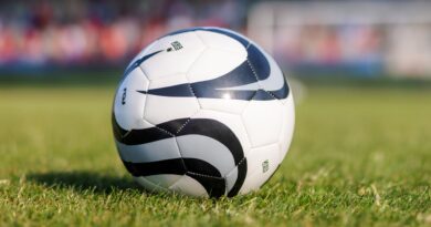 La Scottish FA vieta alle donne transgender di giocare nel calcio femminile