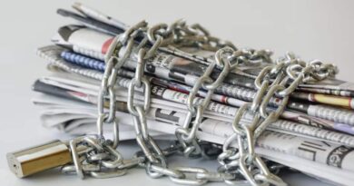 Rsf: nel 2025 libertà di stampa globale al minimo storico, l’Italia scende al 49° posto