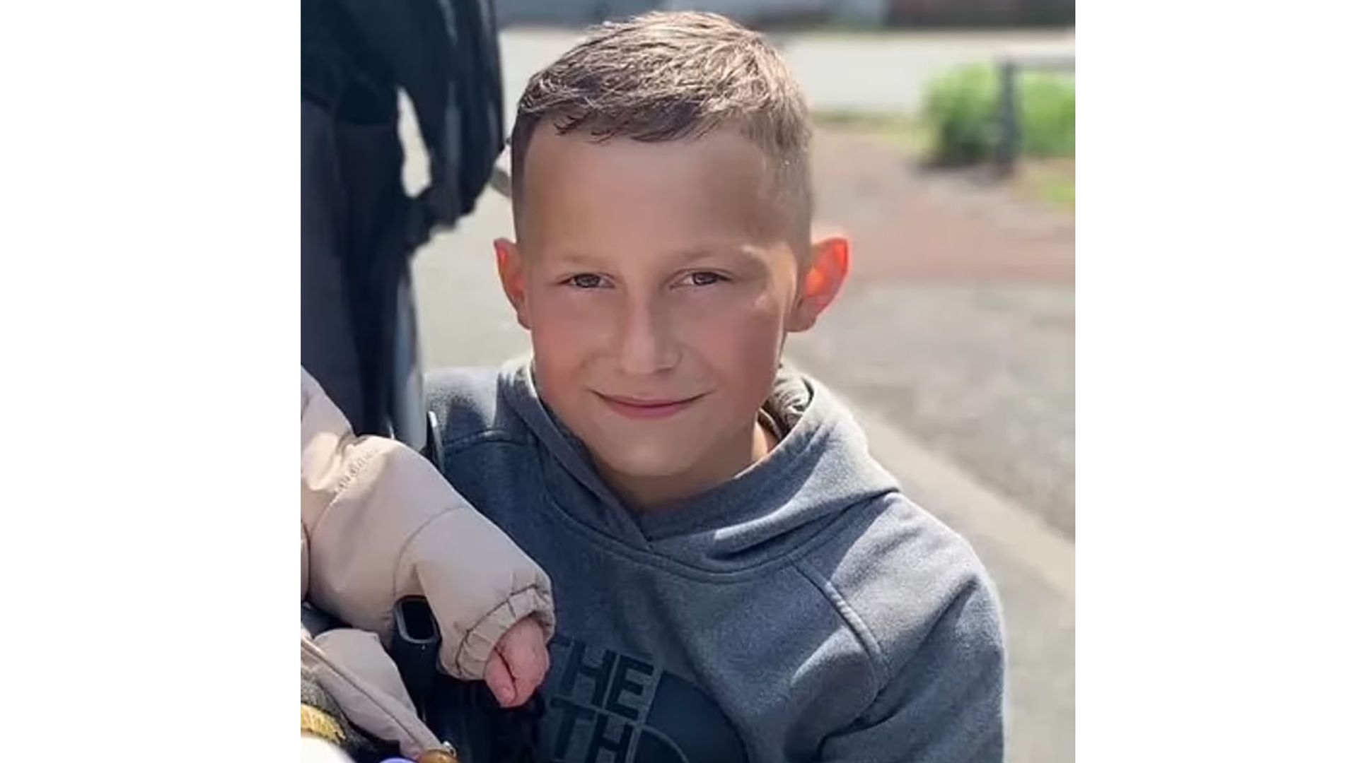 Nella foto: Ragazzo ucciso nell’incendio di una zona industriale – 14 bambini arrestati