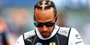 Hamilton-Ferrari, bufera radio: &quot