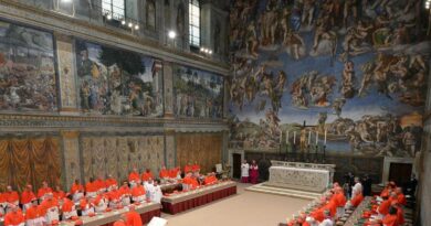 Al via il Conclave: “Basta guerre”, l’eredità di Francesco per i cardinali