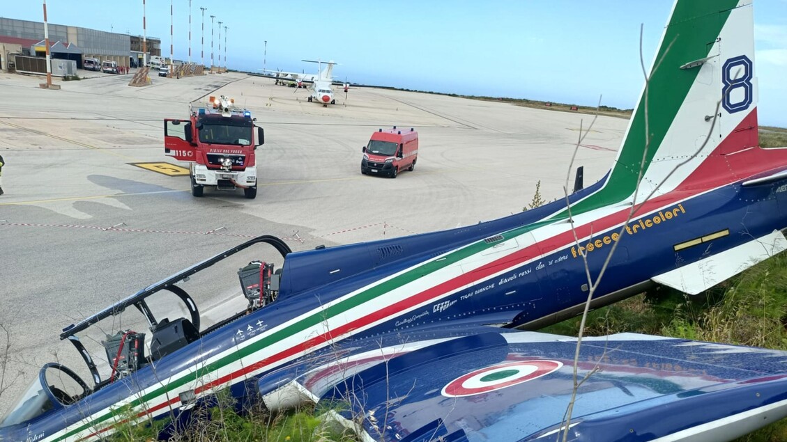 Incidente alle Frecce tricolori all’aeroporto di Pantelleria, un pilota ferito