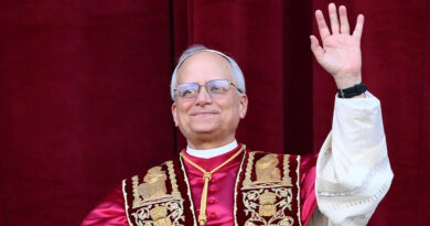 L’americano Prevost è il nuovo Papa, sarà Leone XIV: “Costruire ponti per la pace”. Eletto al quarto scrutinio