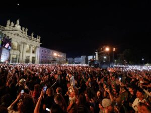 Violenza sessuale al Concertone: rimpatriati i tre molestatori stranieri
