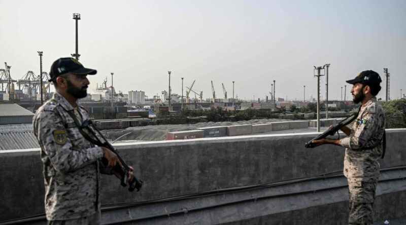 Guerra Pakistan – India, le notizie di oggi. Esercito Islamabad, attaccate tre basi aree