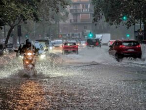 Il maltempo non molla l’Italia: ritornano nubifragi e grandine, ecco dove
