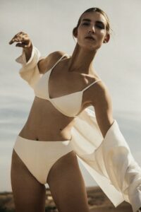 25 migliori marche di costumi da bagno per la vostra prossima vacanza nel 2025