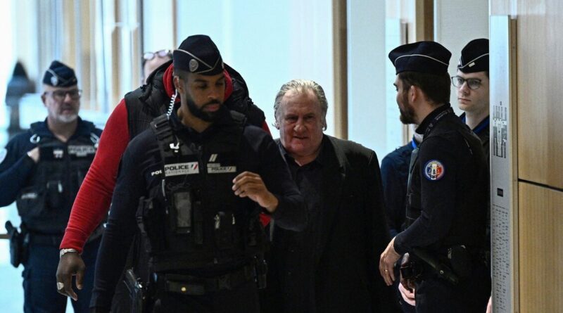 Aggressioni sessuali, Gérard Depardieu condannato a 18 mesi