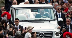 La storia della Papamobile. Quale scelta farà Leone XIV?