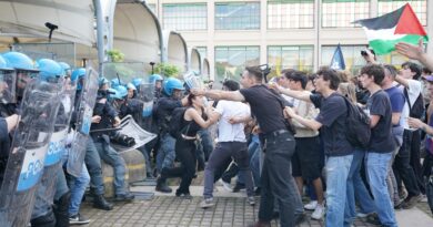 Momenti di tensione tra Pro Pal e forze dell’ordine al Salone del libro di Torino: il video