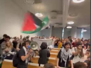Torino, evento dei Giovani ebrei all’università impedito al grido di “Intifada”