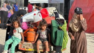 Israele-Palestina, le notizie di oggi. Netanyahu: controlleremo Gaza, ma la carestia non ci conviene