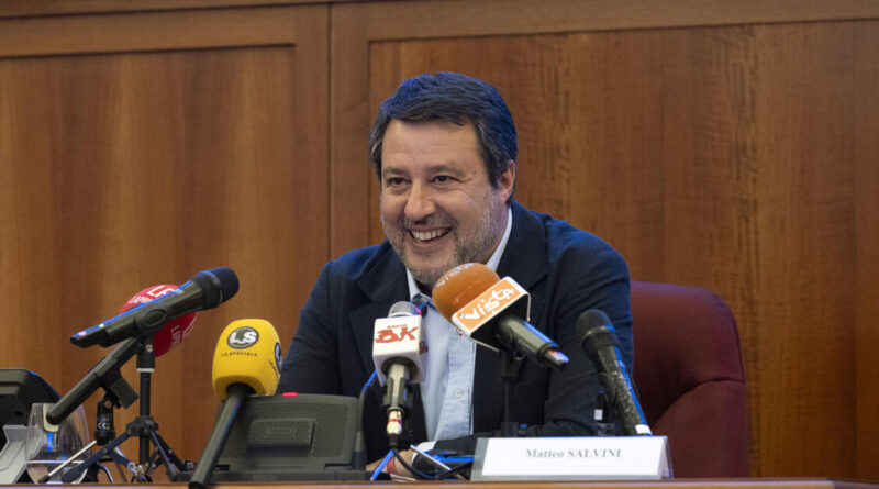 Salvini: “La sentenza della Consulta è politica