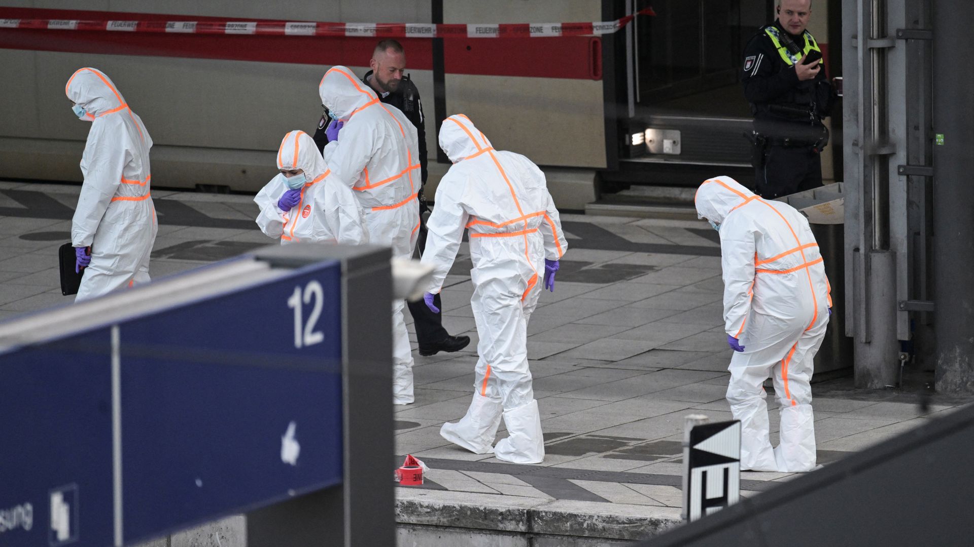 L’accoltellamento alla stazione ferroviaria in Germania lascia “12 persone” ferite, mentre una donna viene arrestata