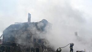 Ucraina, Zelensky: ‘Serve una pressione veramente forte sulla Russia’