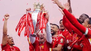 Man City, Chelsea e Newcastle si assicurano un posto in Champions League mentre il Liverpool solleva il trofeo della Premier League