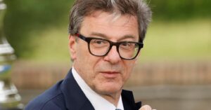Giorgetti: diamo le nostre risposte su golden power Unicredit. L’energia costa per scelte scellerate sul nucleare