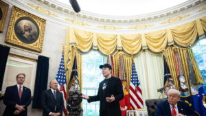 L’addio di Trump a Musk: “Elon è fantastico”. Sul miliardario l’ombra delle droghe. Per il Nyt anche nei mesi alla Casa Bianca