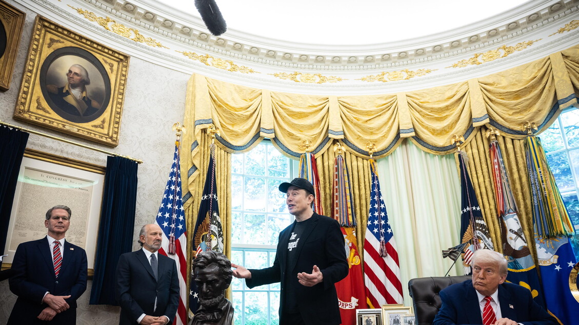 L’addio di Trump a Musk: “Elon è fantastico”. Sul miliardario l’ombra delle droghe. Per il Nyt anche nei mesi alla Casa Bianca