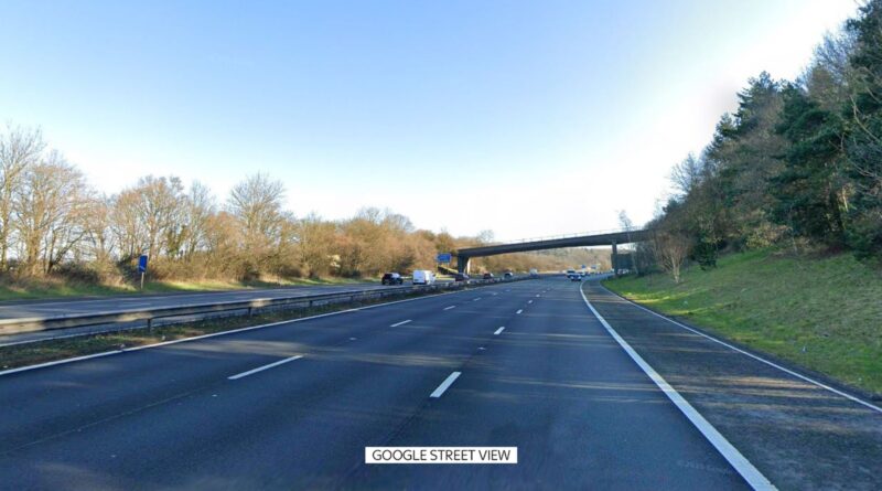 Tre persone muoiono dopo un incidente in autostrada