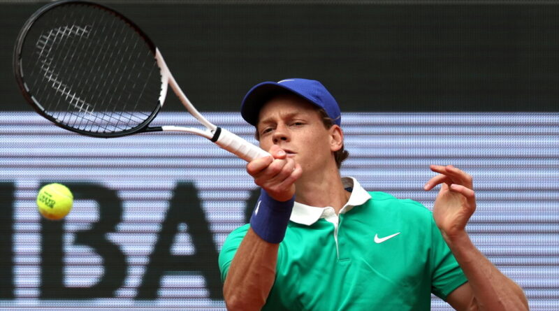Roland Garros: Sinner travolge Bublik, semifinale a Parigi con Djokovic