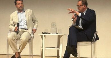 Salvini: “Ponte opera più grande dell’Occidente”. Poi l’attacco alla Cgil