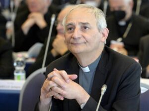 La figuraccia di Zuppi cardinale anti governo