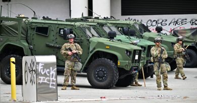 Le truppe della Guardia Nazionale arrivano a Los Angeles dopo gli ordini di Trump
