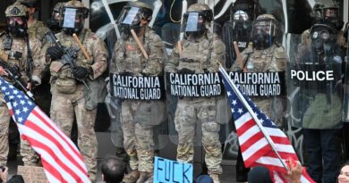 Usa, le proteste da Los Angeles a NYC. Arresti di massa per il coprifuoco. Trump: “Animali, pagati da qualcuno”