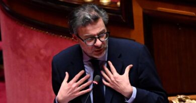 Unicredit: “Altro che moral suasion: l’interventismo politico sulle banche altera le regole del gioco”