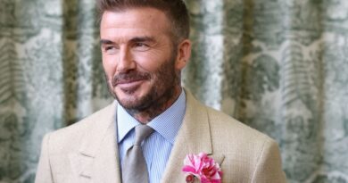 Abile nelle pubbliche relazioni e ora finalmente cavaliere: Beckham ha sempre saputo come accendere il fascino