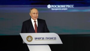 Guerra Ucraina-Russia, le news. Putin: “Bomba sporca sarebbe ultimo errore di Kiev”