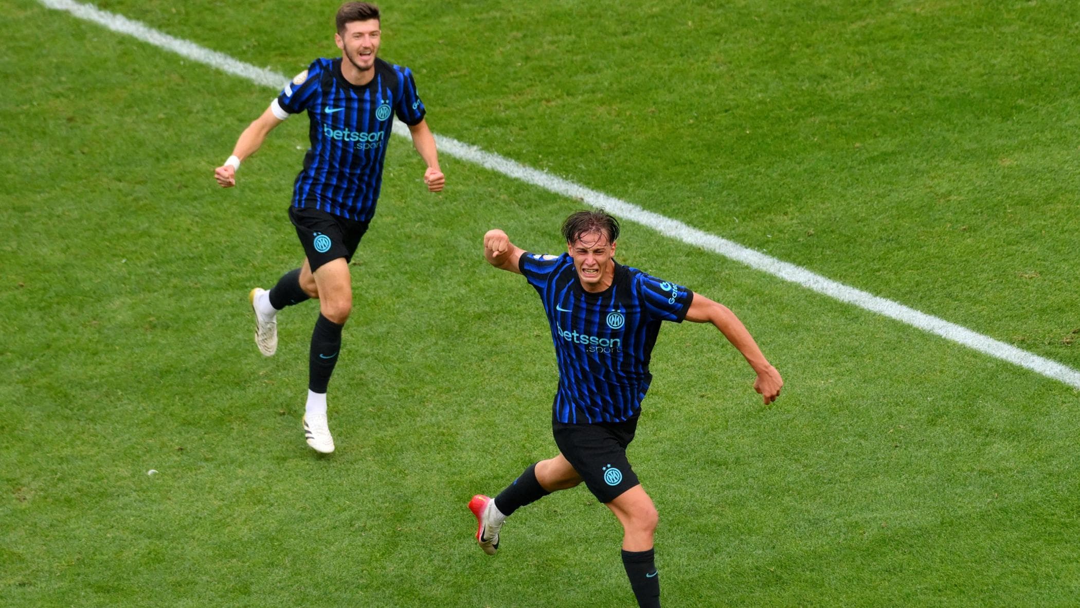 Inter, Pio Esposito alla prima da titolare segna e porta i nerazzurri agli ottavi