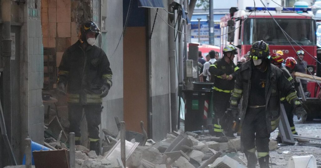 Esplosione per una bombola a Napoli, un morto