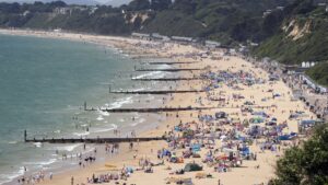 Il Regno Unito “sarà più caldo delle Barbados” con temperature che raggiungeranno il record di 34°C